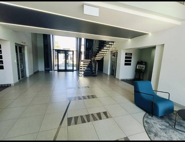 BUSINESS PROPERTY TO RENT IN HALFWAY GARDENS